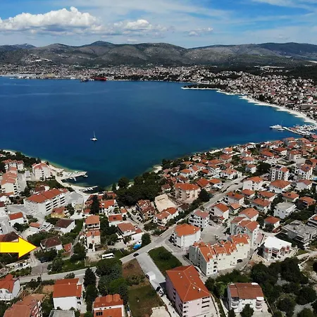 Flora Apartment Trogir