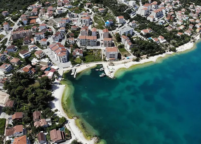 Flora Apartment Trogir